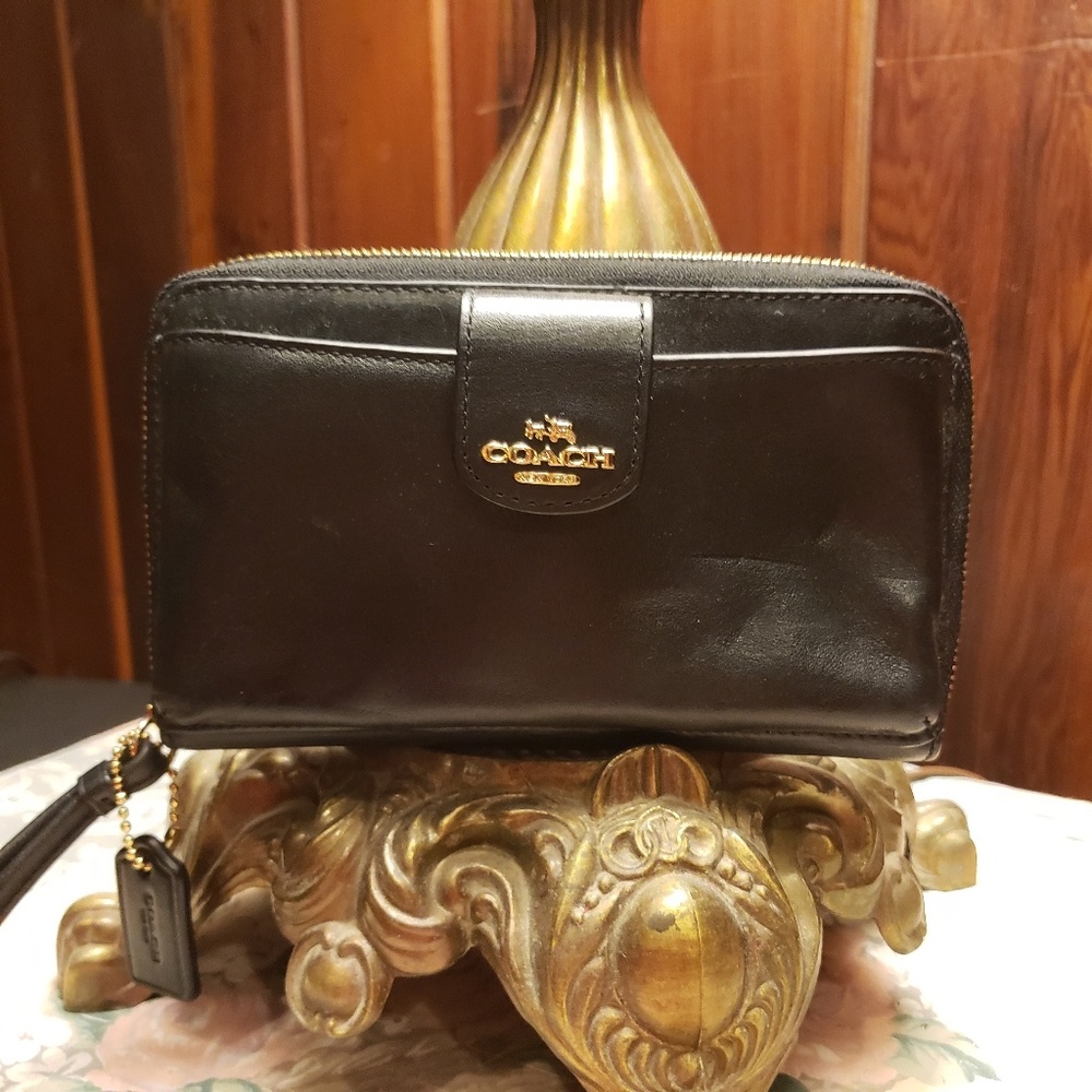Coach phone wallet